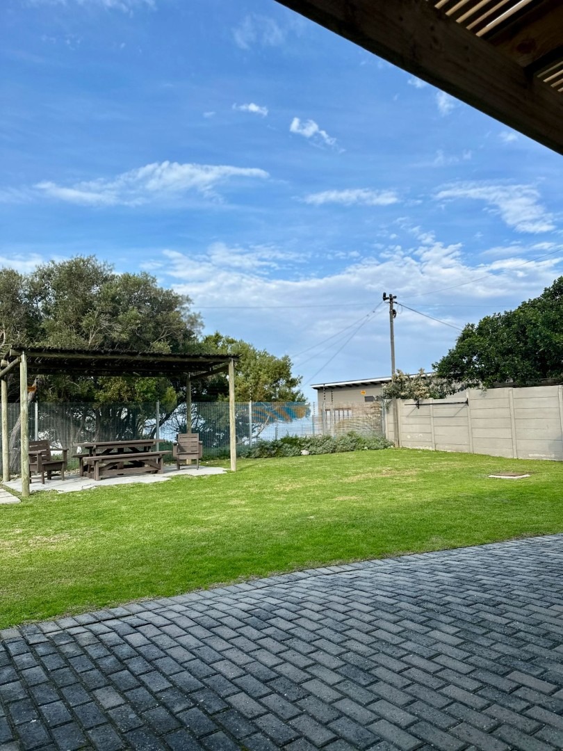 4 Bedroom Property for Sale in Sandbaai Western Cape